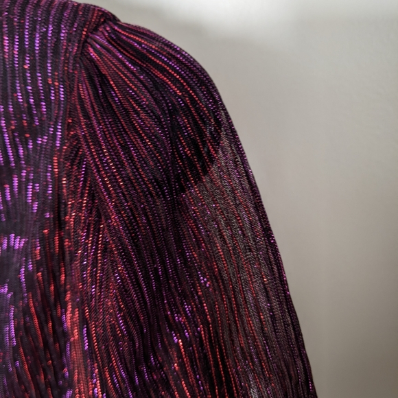 Mink Pink Purple Pink Shiny top - Picture 4 of 9